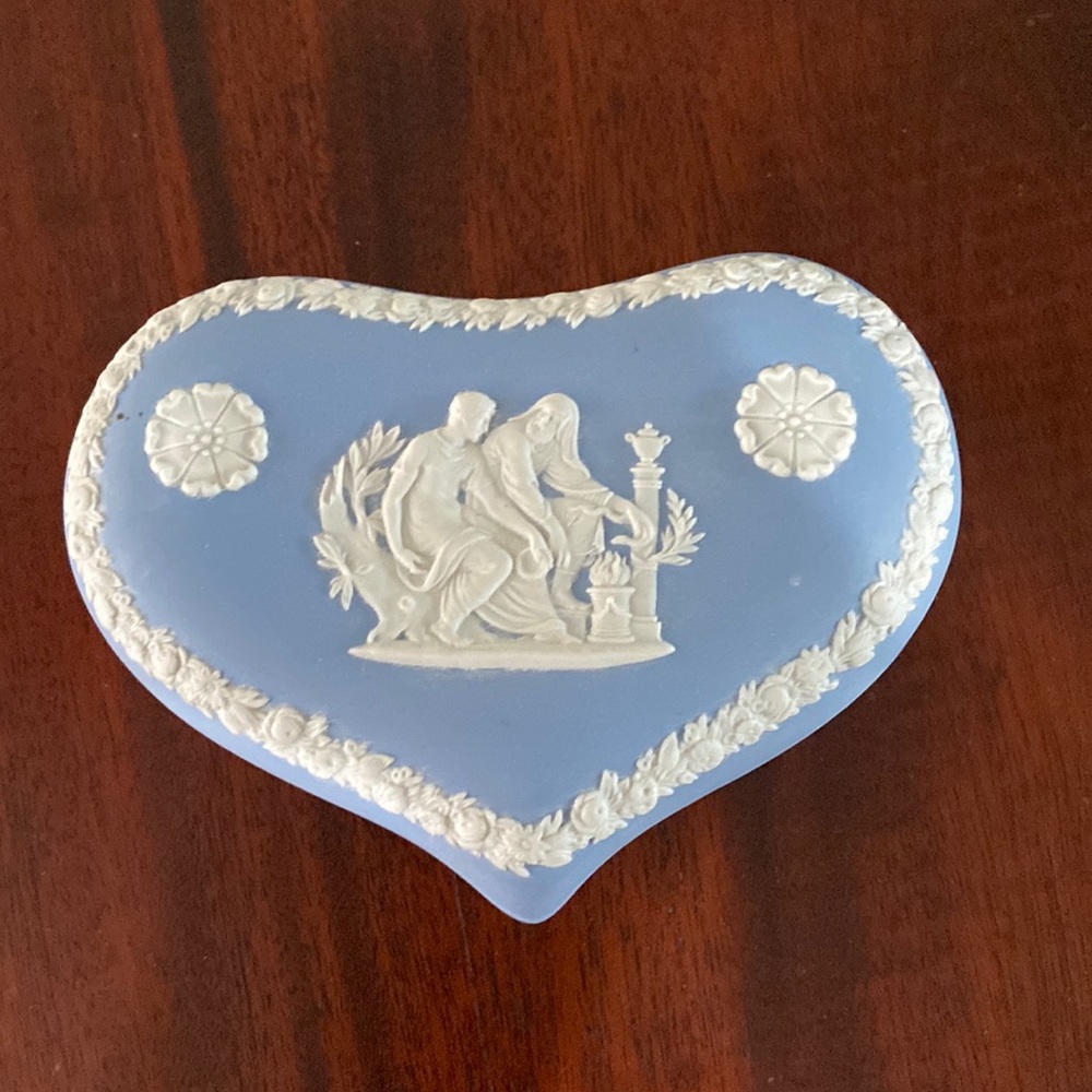 Blue Jasper Ware Wedgwood England heart shaped trinket box